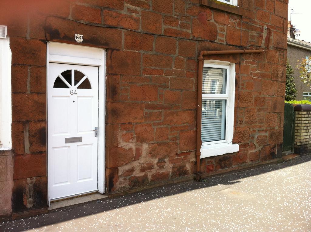Caerlaverock Road Apartment